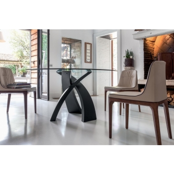Toni Casa Elisha's Table stands out for its elegance