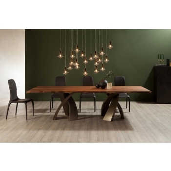 Toni Casa Elisha's Table stands out for its elegance