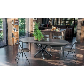 Fahrenheit Round Super Extendable Table