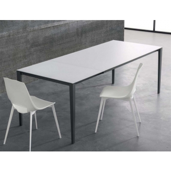 Fusion Point extendable table