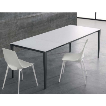 Fusion Point extendable table