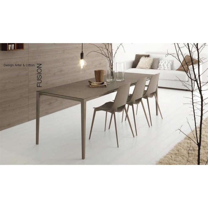 Fusion Point extendable table