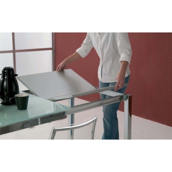 Bontempi's extendable Mago table 
