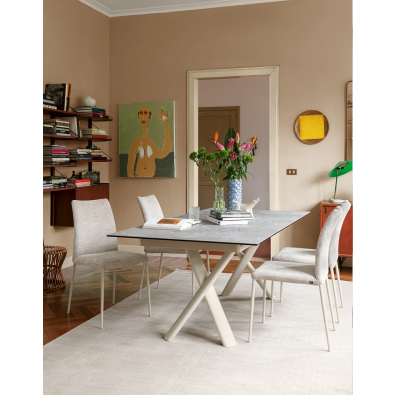 Master CB4867-R table by Connubia