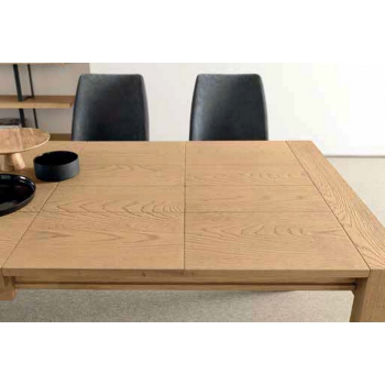 Montreal table by Altacorte extendable