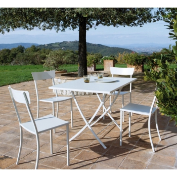 Vegas folding table by Vermobil