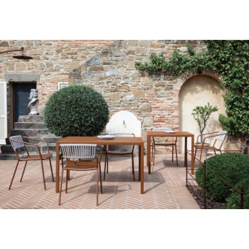 Quatris rectangular table by Vermobil