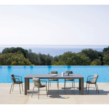 Skyline SK4000 Extendable Outdoor Table Vermobil