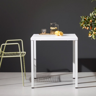 Summer table by Scab design 
