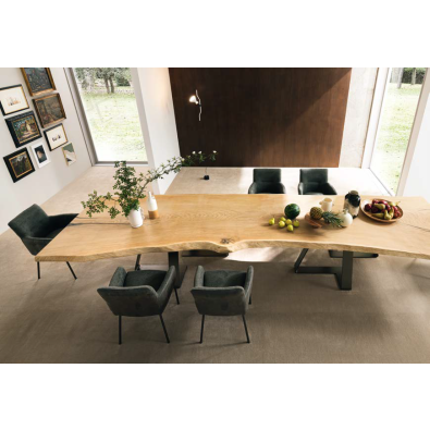 Vancouver table by Altacorte