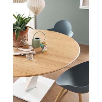 West table by Altacorte extendable round