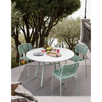 Yo! Table fixed round by Connubia Outdoor
