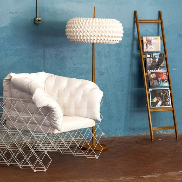 Uilli Stair CP350 ladder towel rack and magazine rack by Cipì in Teack