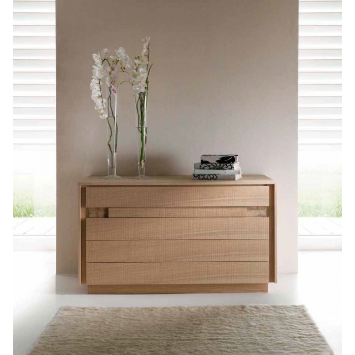 Commode en bois de chêne