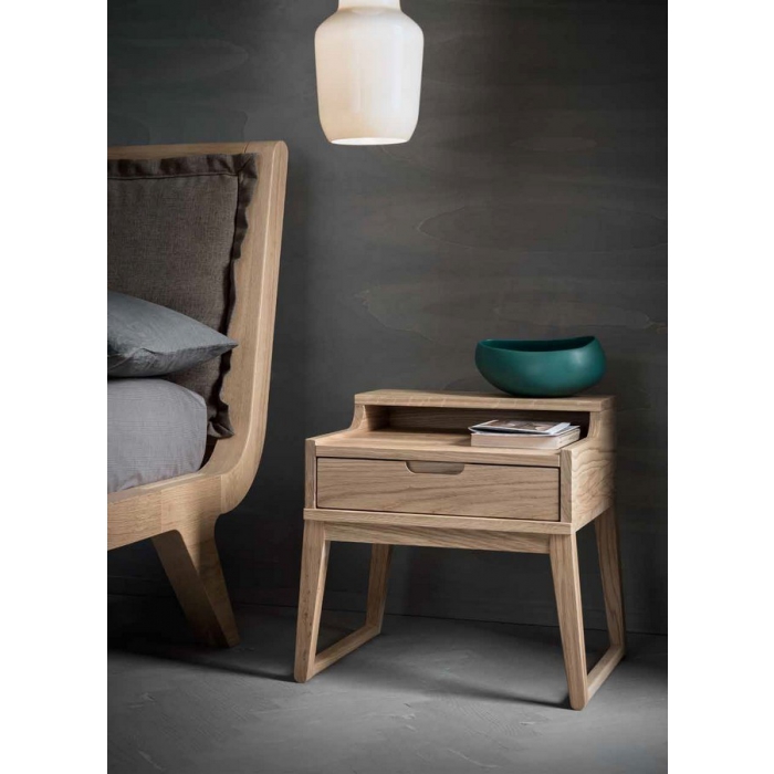 Clover table de chevet en Altacorte en bois massif