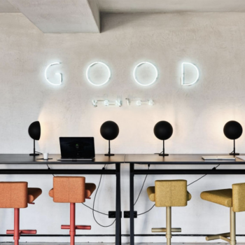 Lampe à suspension ou lampadaire Bolle avec socle en béton par Midj