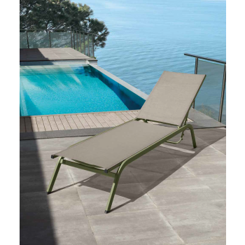 Bain de soleil d'extérieur de la gamme Step de Talenti