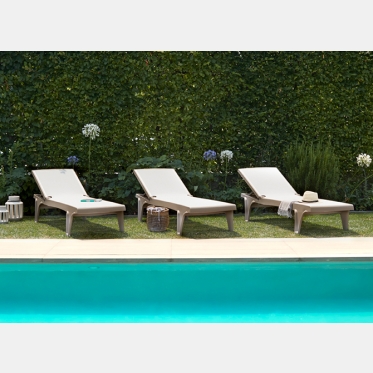 Bain de soleil Tahiti en technopolymère et tissu Scab Design