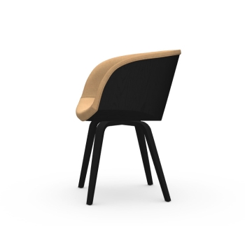 Fauteuil Danny PL TS avec structure en bois et assise recouverte par Midj