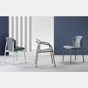 Fauteuil Finn avec accoudoirs de Scab Design