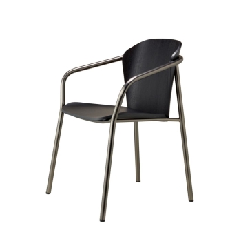 Fauteuil Finn en métal et bois avec accoudoirs, par Scab Design