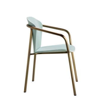 Fauteuil Finn en métal et bois avec accoudoirs, par Scab Design