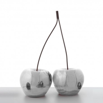 Sculpture Cherry Floor de différentes tailles par Adriani&Rossi