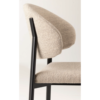 Chaise rembourrée Beba Curvy par Point House