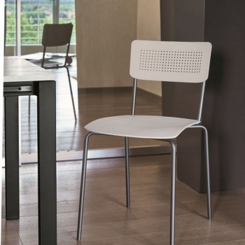 Chaise de collège par Ingenia Bontempi