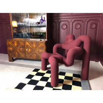 Chaise Varist Ekkrem