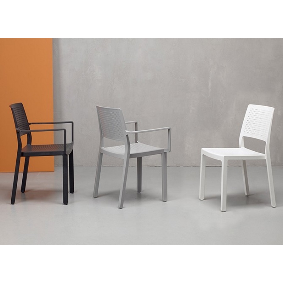 Chaise empilable Emi en technopolymère avec accoudoirs par Scab Design