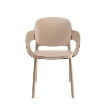Fauteuil câlin avec accoudoirs de Scab Design