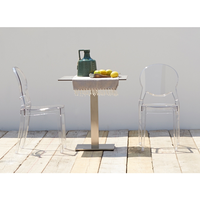 Chaise Igloo en polycarbonate ignifuge design Scab