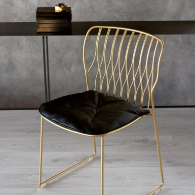 Chaise empilable Freak de Bontempi en fer pour intérieur