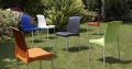 Chaise empilable Jenny en technopolymère par Scab design