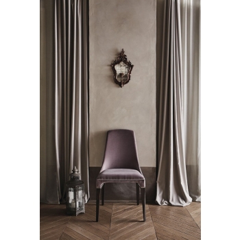 Chaise Kelly de Bontempi avec pieds en bois