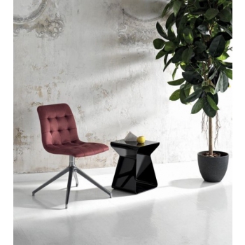 Chaise Kuga de Bontempi avec pieds en bois et métal