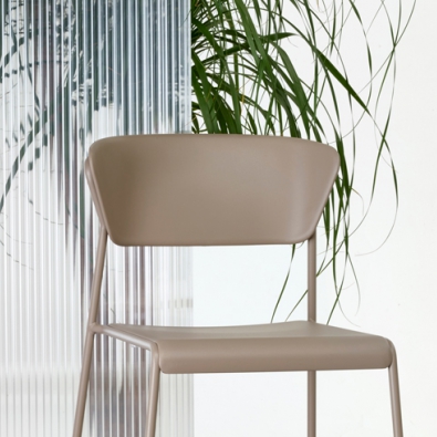 Lisa Technopolymère Go chaise verte Scab Design
