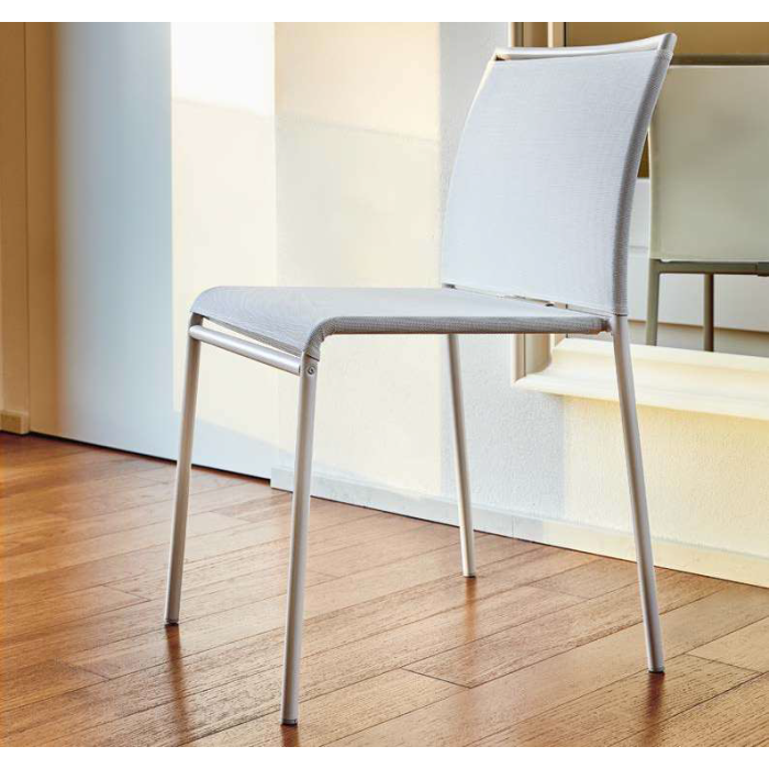 Chaise empilable Lola de Bontempi Ingenia