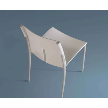 Chaise Lyra par Ingenia Bontempi empilable