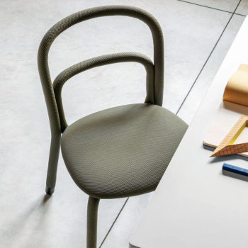 Chaise en métal Pippi S R_TS recouverte de tissu par Midj