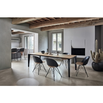 Chaise polo de Bontempi en bois massif ou en acier