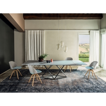 Chaise polo de Bontempi en bois massif ou en acier