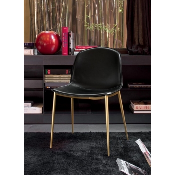 Chaise Seventy de Bontempi avec structure rembourrée en bois ou en acier 