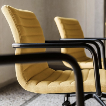 Chaise en métal Star DSB TS recouverte de tissu ou de cuir par Midj