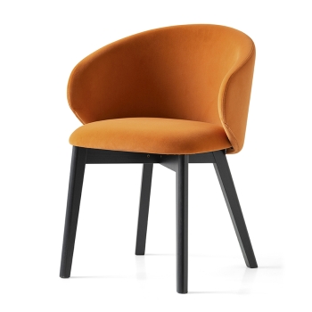 Chaise rembourrée et enveloppante Tuka CB2117 de Connubia
