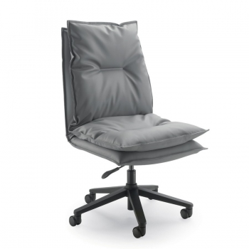 Chaise Urania par Olivo & Groppo, rembourrée et tapissée, avec roulettes