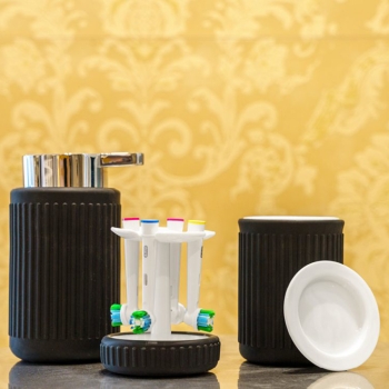 Ensemble de salle de bain Jacob CPJA de Cipì en porcelaine caoutchoutée