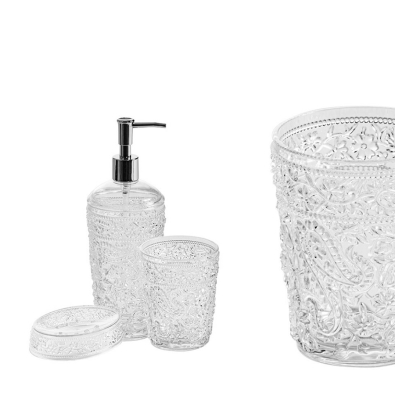 Les accessoires de salle de bain Cipì Paisley sont prêts à être livrés.