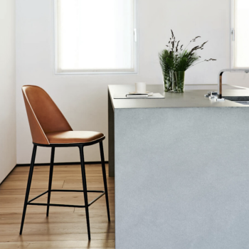 Tabouret Joe M CU en cuir par Midj